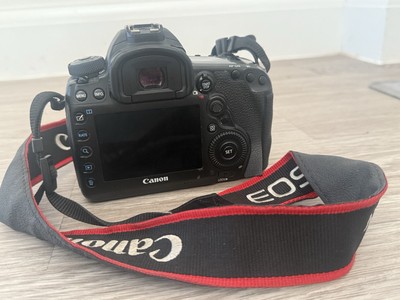 Canon EOS 5D Mark IV DSLR Camera Body Only Full Frame, Wi