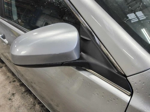 Used Right Door Mirror fits: 2015 Toyota Camry Power heated w/o blind spot alert