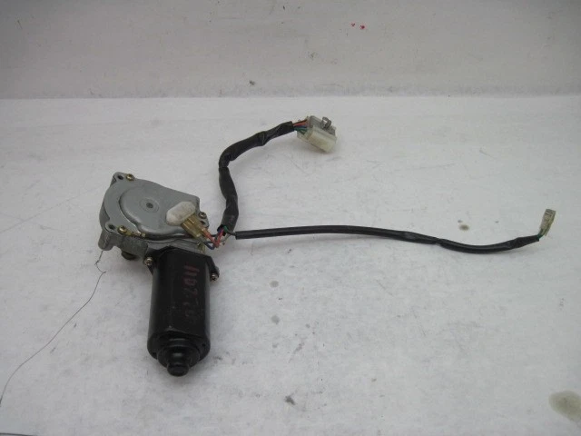 Used Back Glass Wiper Motor fits: 2001 Nissan Pathfinder from 12/98 VIN 7 7th di Foto 2 de 4
