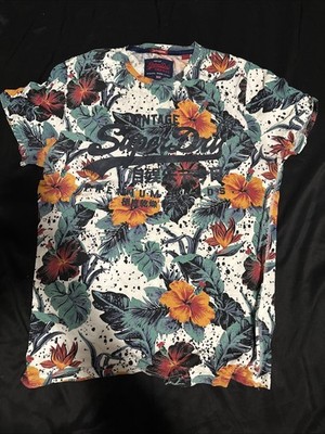 Vintage Super Dry Premium Goods Japanese T-shirt Size Medium M Mens Flowers