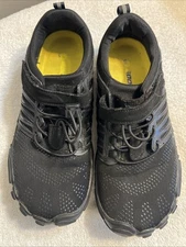 Black Cycle Shoes Sz 8.5 US and 39 EU. Very Unique
