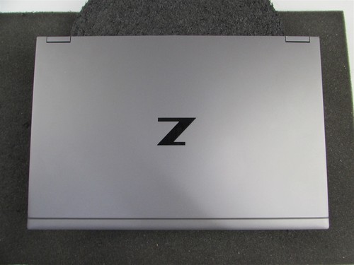 HP ZBOOK FURY 15 (G7) XEON W-10885H 2TB 32GB RAM NVIDIA RTX 3000 NO O.S - Zdjęcie 7 z 8