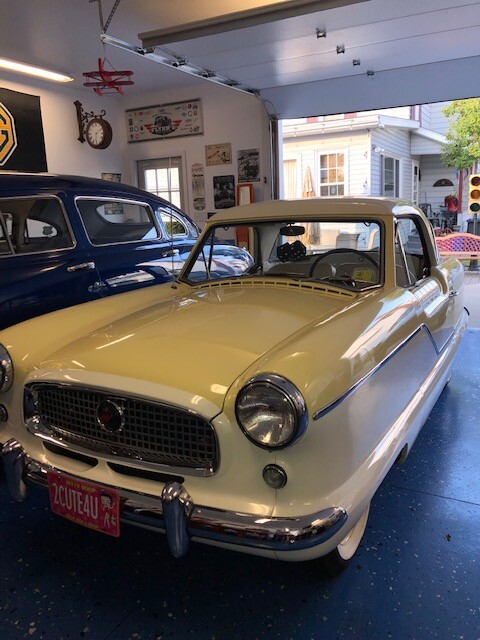 1960 AMC Metropolitan  1960 Metropolitan