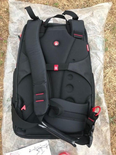NEW DJI Phantom Backpack (Made by Manfrotto) MNFTTODJI-BP-BLK - Picture 6 of 6