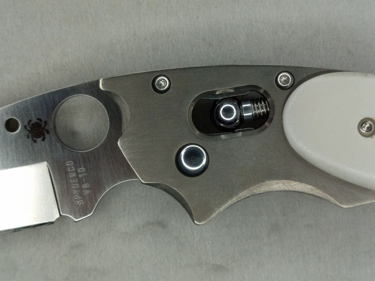 RARE Spyderco Viele Phoenix VG10 White G10 Sprint C114WMP