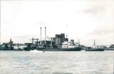 British MV 102 passing british tug sun sussex, liberian MV Argus etc