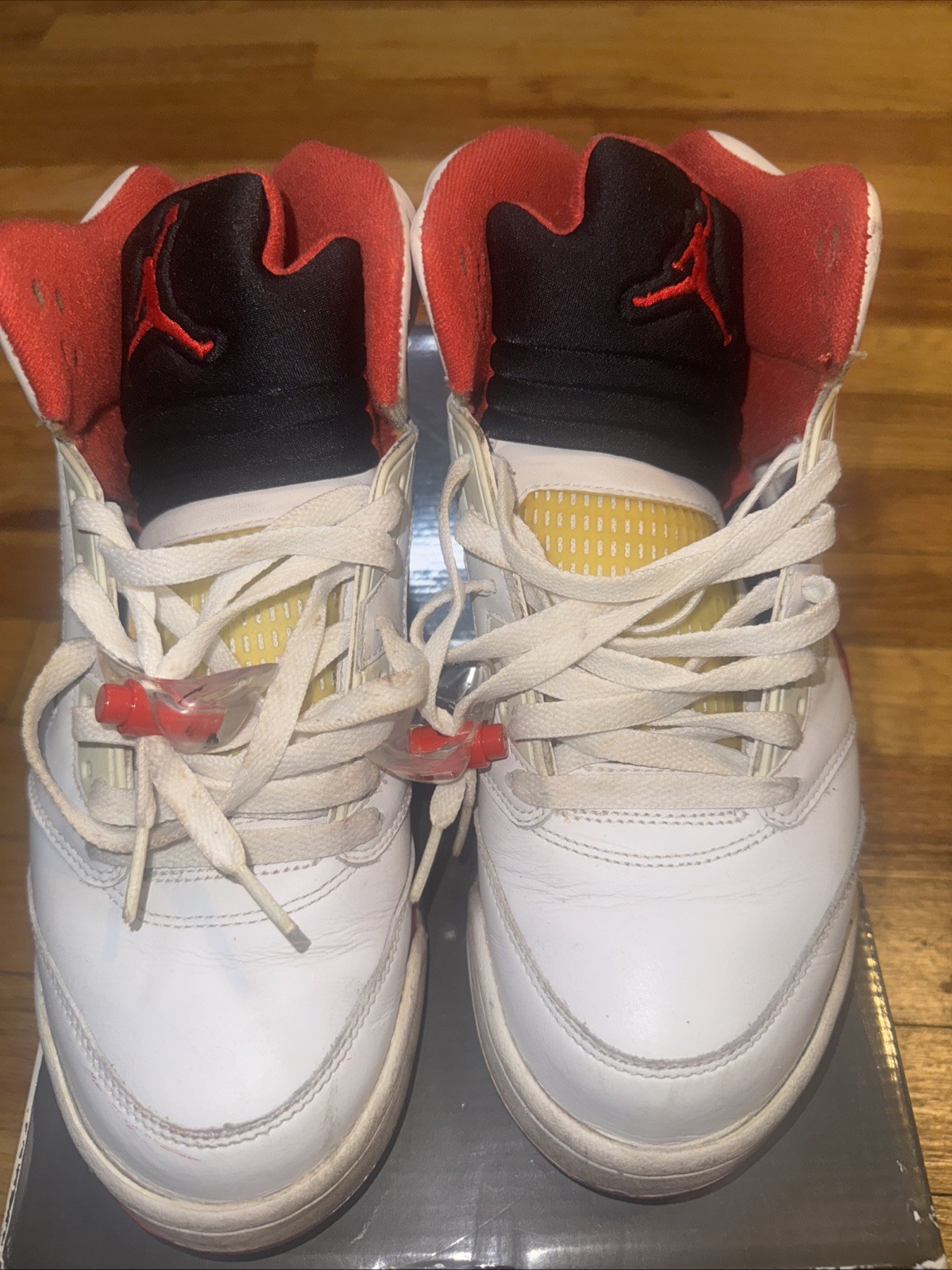 Size 8.5 - Nike Air Jordan 5 Retro 2006 Fire Red Jumpman 23 Sneakers Beaters