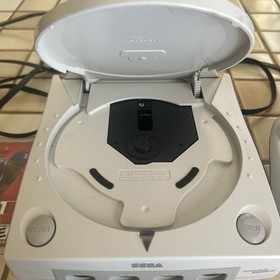 SEGA Dreamcast Console White Console Controller And Games TESTED WORKING!