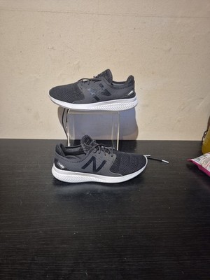 New Balance Fuelcore Coast Herren schwarz grau Schnürschuhe Laufschuhe Größe 6 (U2)