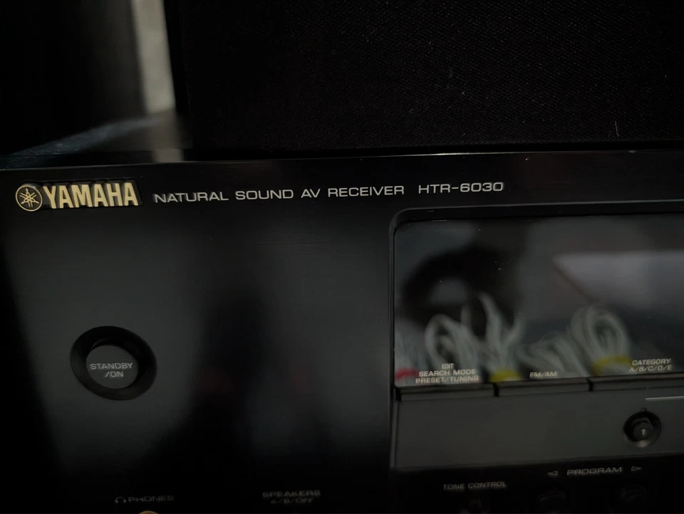Yamaha Natural Sound AV Receiver HTR-6030 Audio Dolby Digital  w/Speakers & Sub - Image 3 of 4