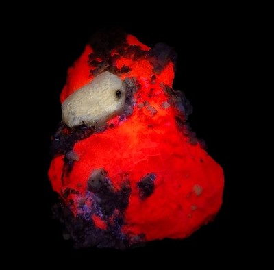1572 Gram Fluorescent Marialite Scapolite, Hauyne, Calcite, Pyrite, Matrix @Afg