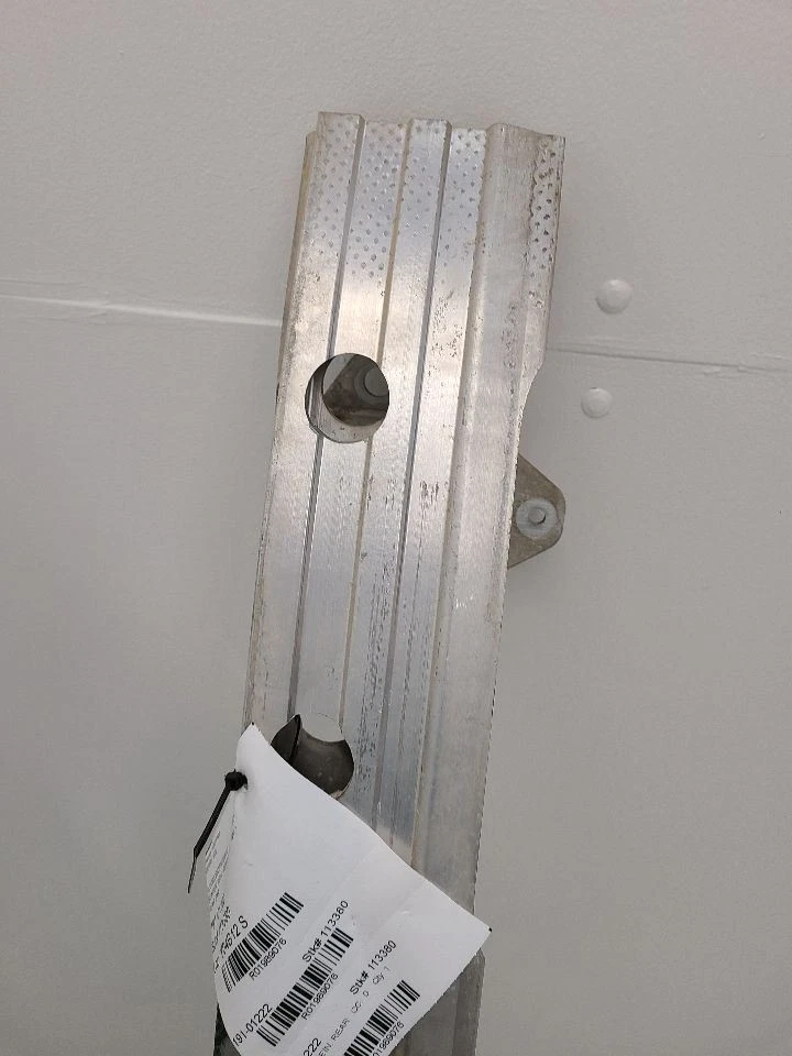 2015-2017 CHRYSLER 200 Rear Bumper Reinforcement Impact Bar Sedan 68096065AA - Imagem 2 de 4