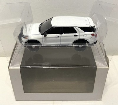 Greenlight 1/64 2020 Ford Interceptor Utility in Plain White Mint in Box