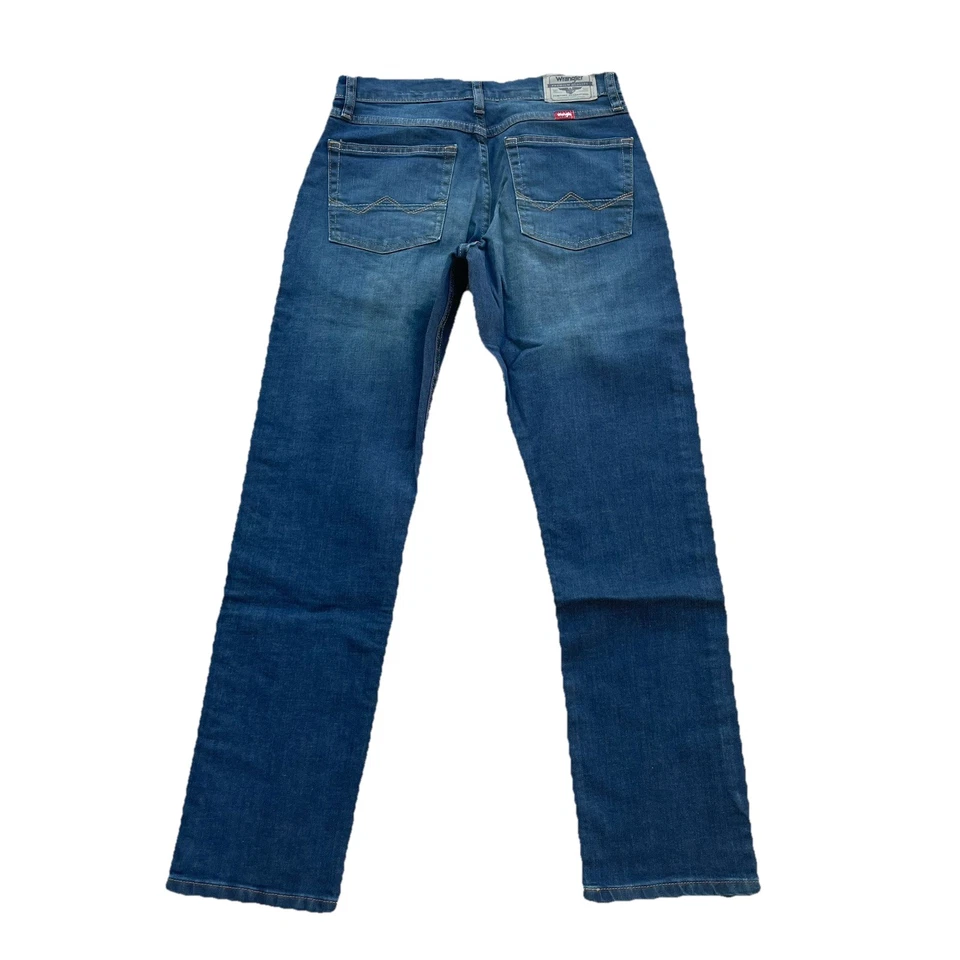 NOVO! Jeans Wrangler Athletic Fit masculino (31x30) lavagem escura azul algodão stretch novo com etiquetas - Imagem 2 de 4
