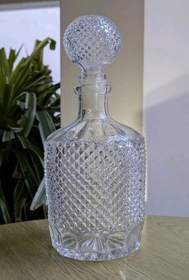 Pressglas Karaffe 24cm / 9 1/2'' feines Rautenmuster Top Zustand 