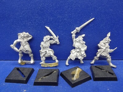 RAR! Citadel 4 Witch Elves der Dunkelelfen METALL 1