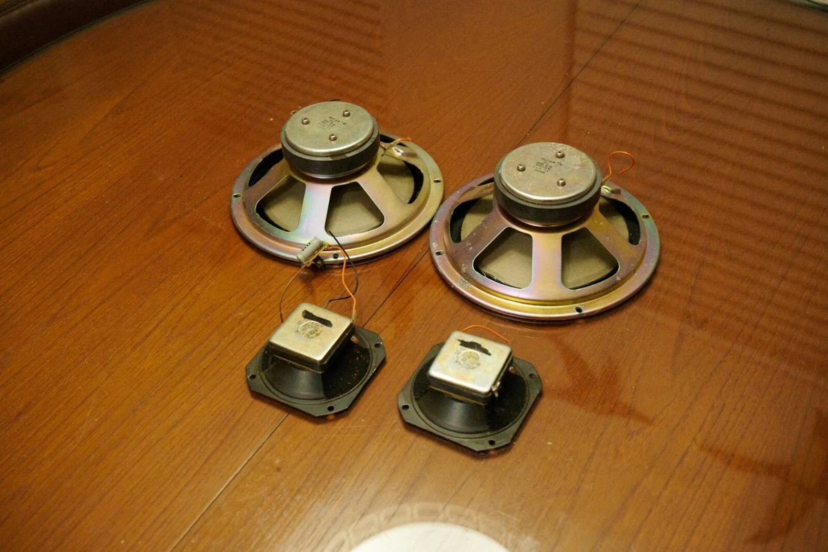 Old onkyo best sale speakers