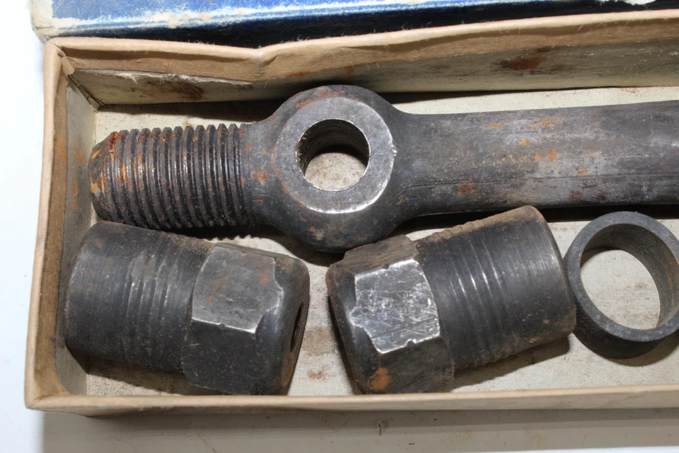 U-образный вал с рычагом втулки 1953 1954 1955 1956 FORD - ВНУТРЕННИЙ (F100?) McQuay Norris - Изображение 2 из 4