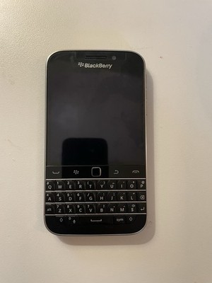 BlackBerry Classic Q20 - 16GB - 4G - Keyboard Smartphone