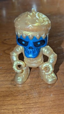 Treasure X Pirate Sunken Gold Colored Series Exclusive Hunter Skeleton Figure