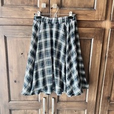 Handmade- Green Plaid Circle Skirt With Pockets Size 26 Waist
