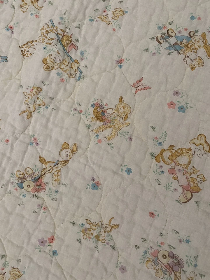 Manta acolchada amarilla vintage para cuna bebé primavera bebé animales borde con volantes amarillos Foto 4 de 4