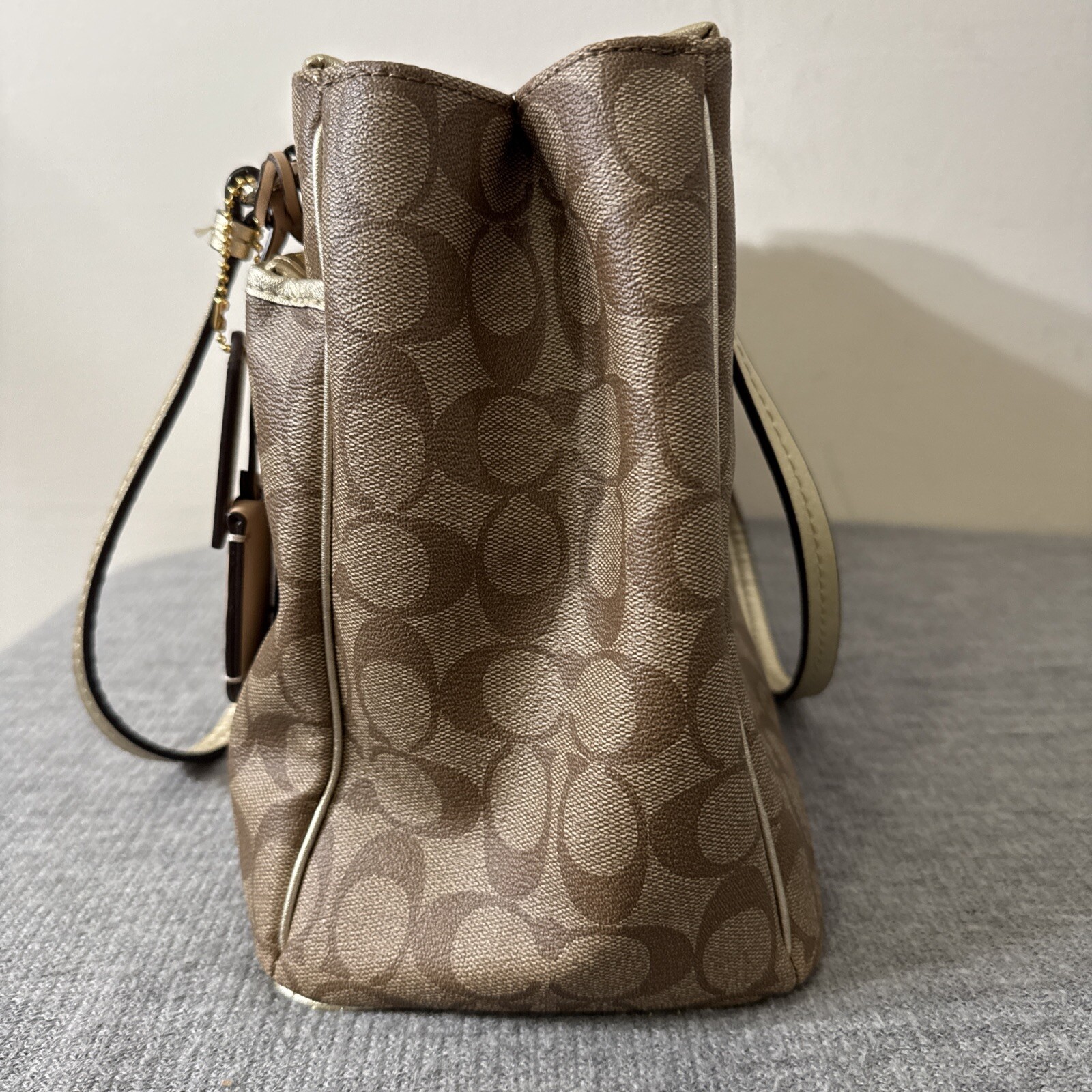 COACH DOUBLE ZIP CARRYALL MONOGRAM - image 8