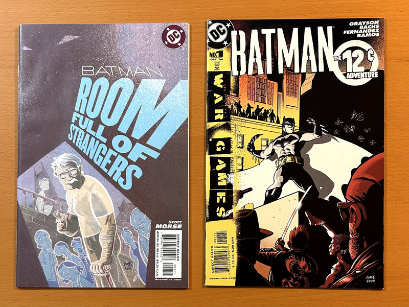 Batman 2 x one shots (DC 2004) 2 x NM- comics.