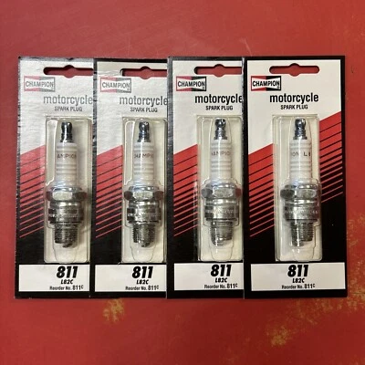 CHAMPION L82C Copper Plus Spark Plugs #811 (Pack of 4) - Bild 1 von 3
