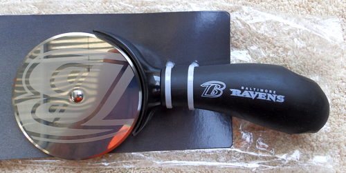 NFL Sports Vault Baltimore Ravens Pizzaschneider BRANDNEU NFL - Bild 2 von 3