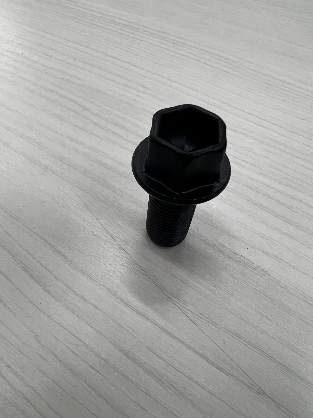 McLaren Senna Wheel bolt Black P/N 11B0709CP