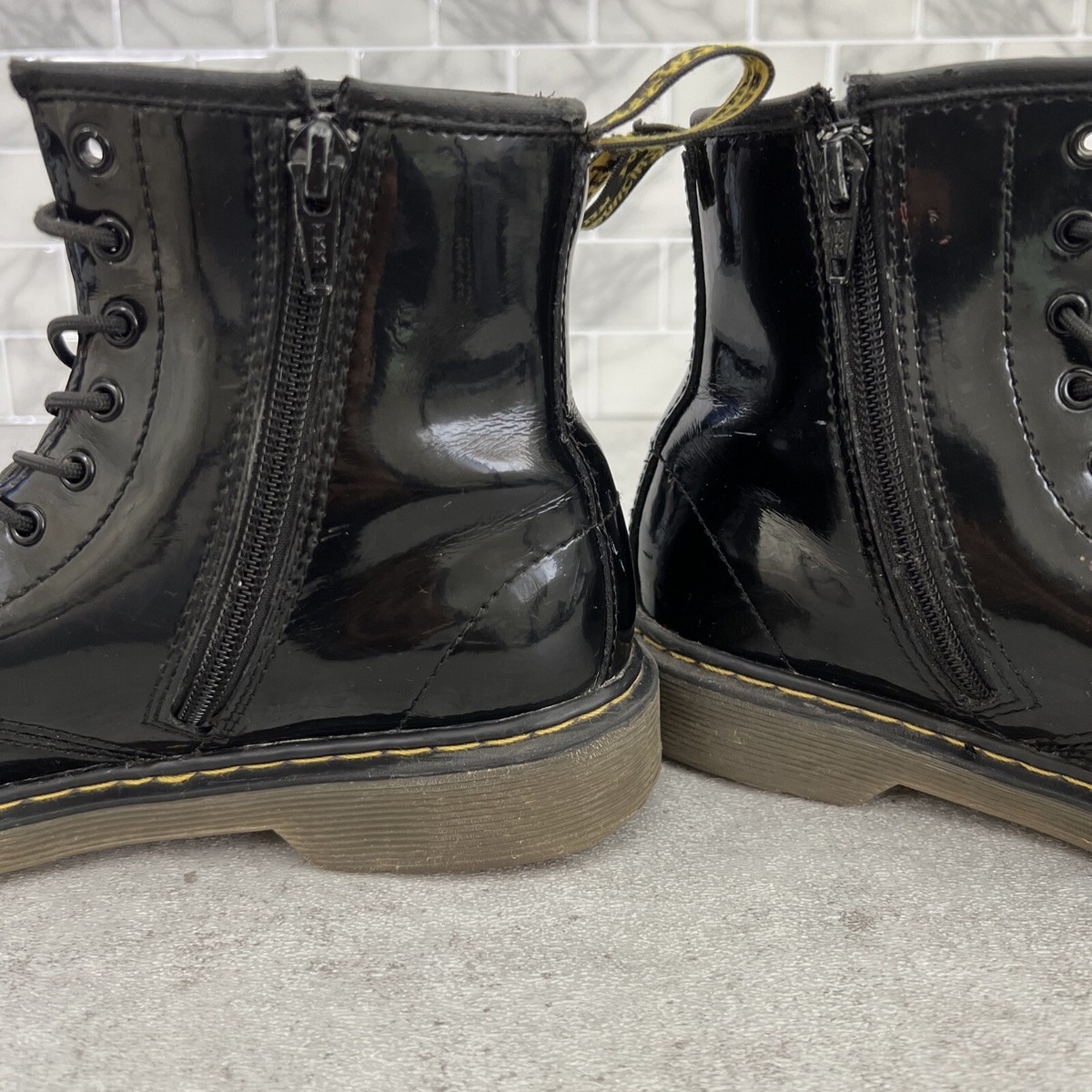 Dr. Martens Delaney Black Patent Combat Boots, Size 4 Men Dr. Martens Delaney Boots Black Patent Size 4 US 36 EU  main image 3