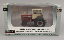 2025 SpecCast 1:64 International Harvester FARMALL 1256 Tractor w/CAB & DUALS