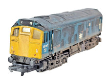 Hornby R068 OO BR Blue Class 25247 Diesel Loco Weathered Tested Runner Unboxed.