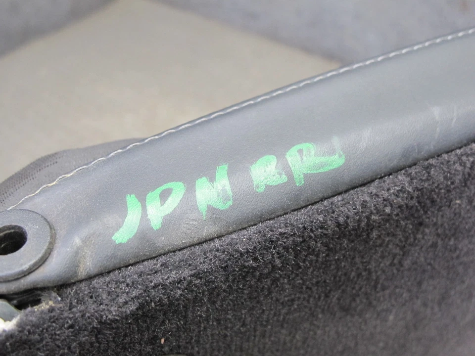 PORSCHE 911 996 1999-2005 CONVERTIBLE ASIENTO TRASERO DERECHO COJÍN CUERO SUPERIOR Foto 2 de 4