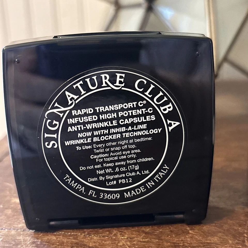 2 Signature Club A Rapid Transport C Infused High Potent-C Anti-Wrinkle Capsules - Image 3 of 4