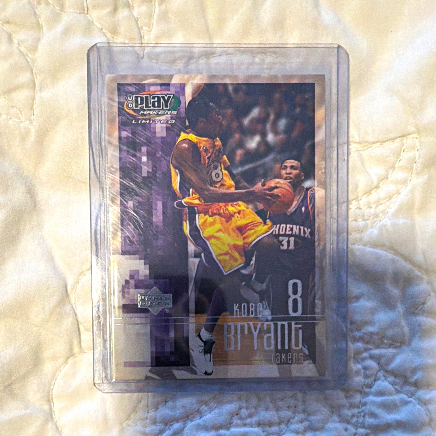 Upper Deck 2001-02 UD Playmakers Limited Kobe Bryant #39 Los Angeles Lakers