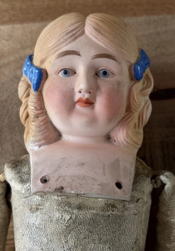 Antique Morimura Bisque Head Shoulder plate Doll On Kid Body 11”