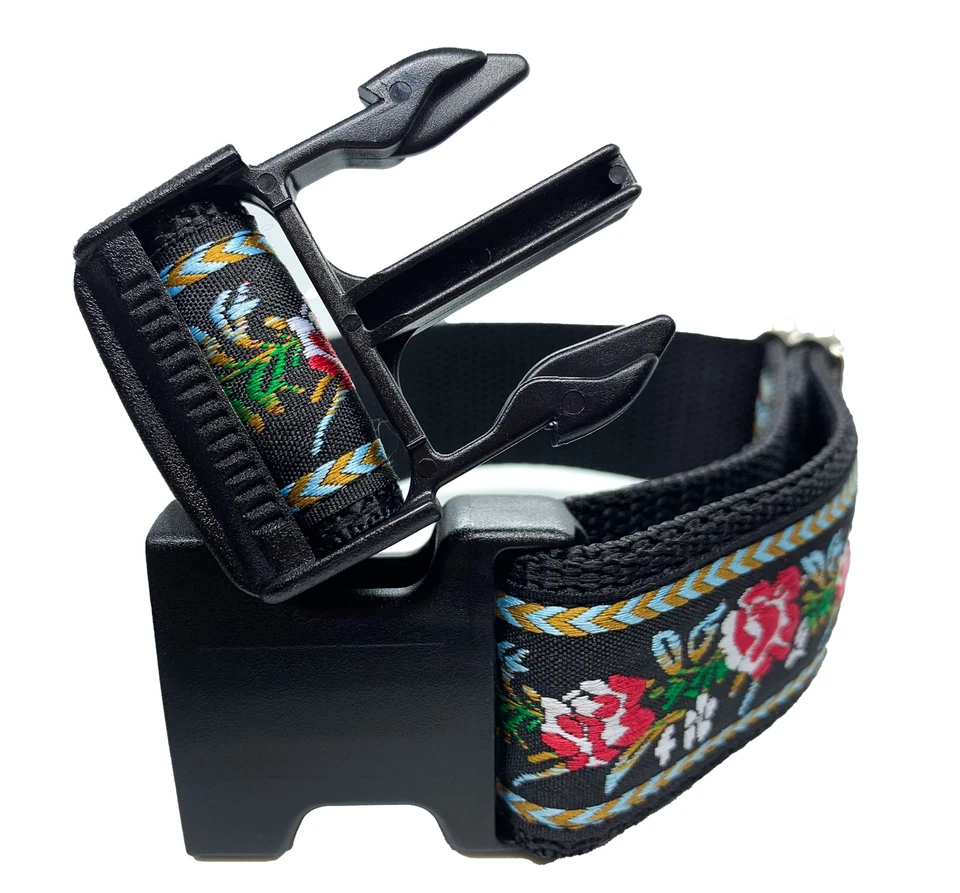 Collar de perro rosa bordado de 1,5 pulgadas de ancho ajustable Foto 4 de 4