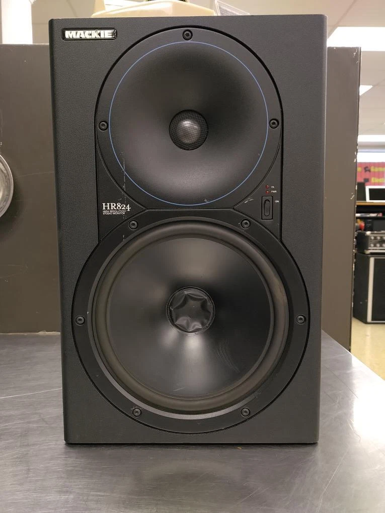 Mackie HR824 Active High Resolution Studio Speaker Monitor single