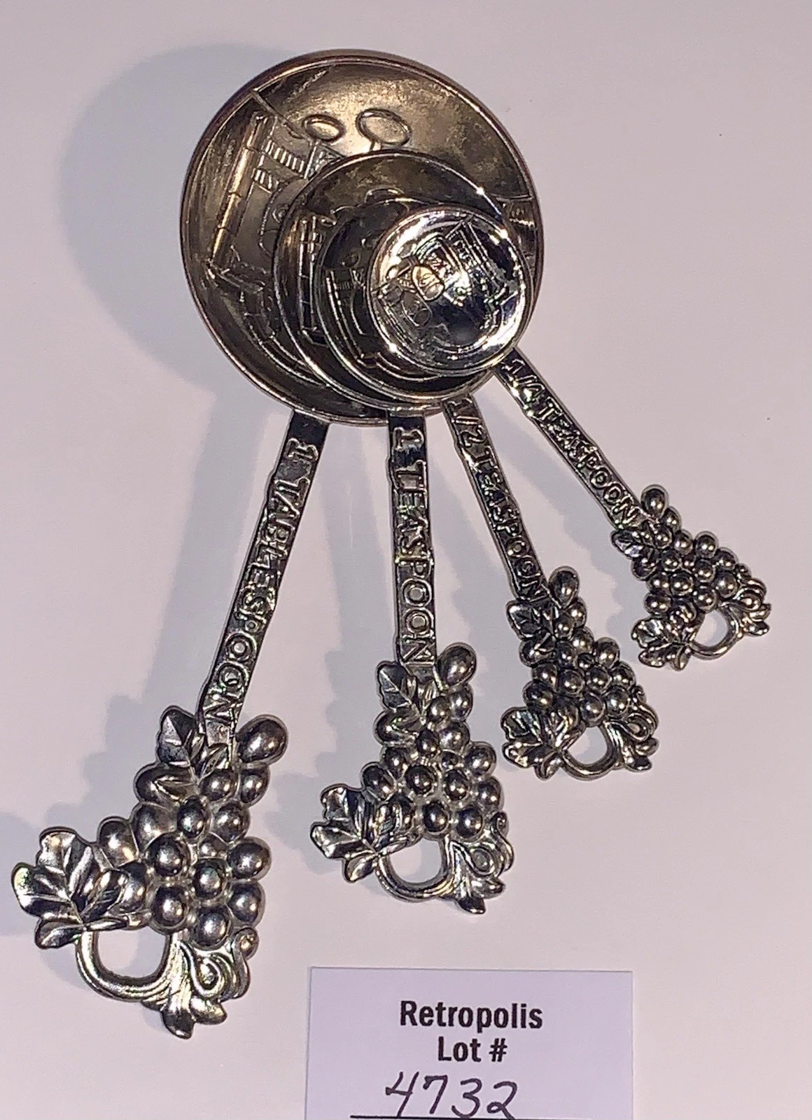 Ganz Stainless Steel Measuring Spoons Grapes & Wine Motif