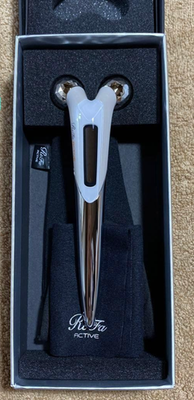 MTG ReFa ACTIVE DIGIT Facial Massager Platinum Beauty Face Roller