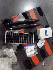 Blütezeit Solar Swing Gate Opener 1760lb Dual-Arm w/24V Battery, 25W Solar -Used