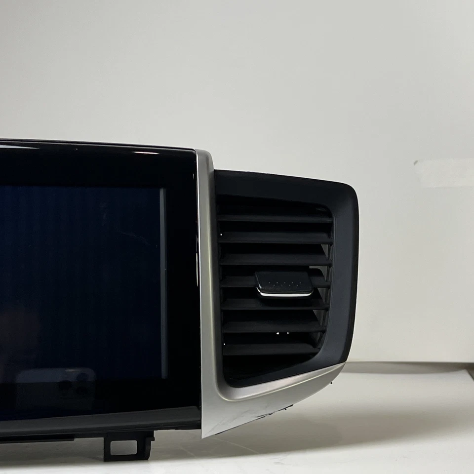 2017 HONDA PILOT AUDIO RADIO RECEIVER SCREEN DISPLAY 39540-TG7-C12 OEM - Image 4 of 4