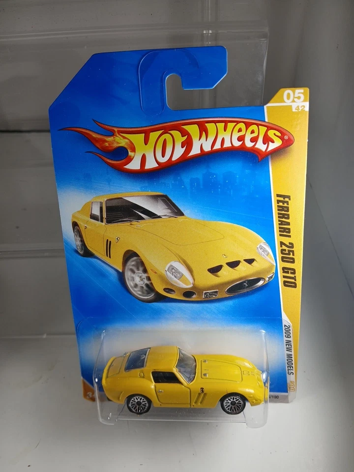 Hot Wheels Lot 3x Ferrari 250 GTO 2009 New Models Yellow Black Red Varations New - Image 3 of 4