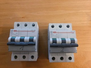 1x AEG Elfa E94S C20 C20524102793 Leitungsschutzschalter 1x B25. B25513011293