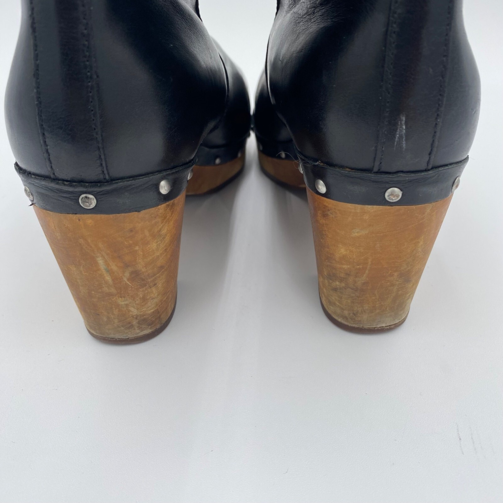 UGG Australia Black Leather Solid Casual Size 7 B… - image 8