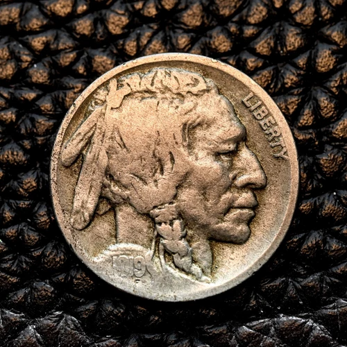 (ITM-5890) 1919-D Buffalo Nickel ~ Very Good (VG) Cndtn ~ COMBINED SHIPPING!