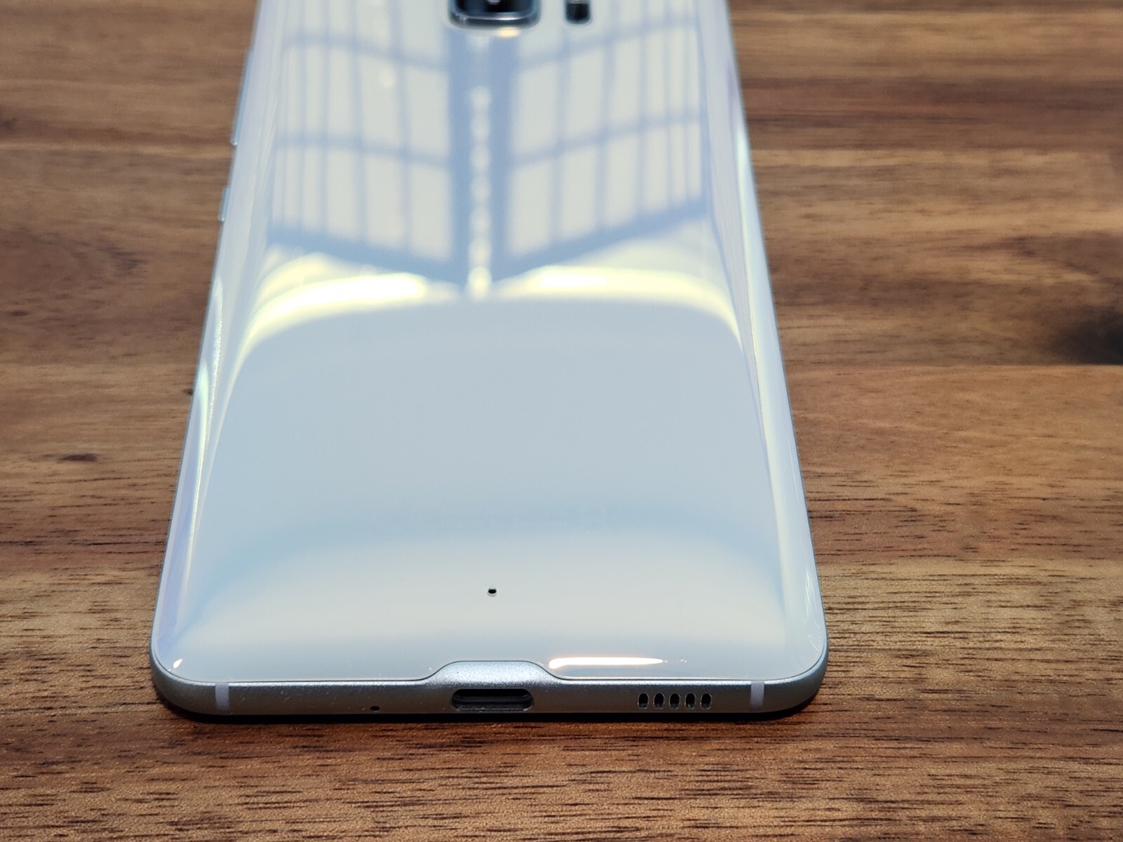 5.7" HTC U Ultra Dual SIM 4GB/64B White Nice Condition