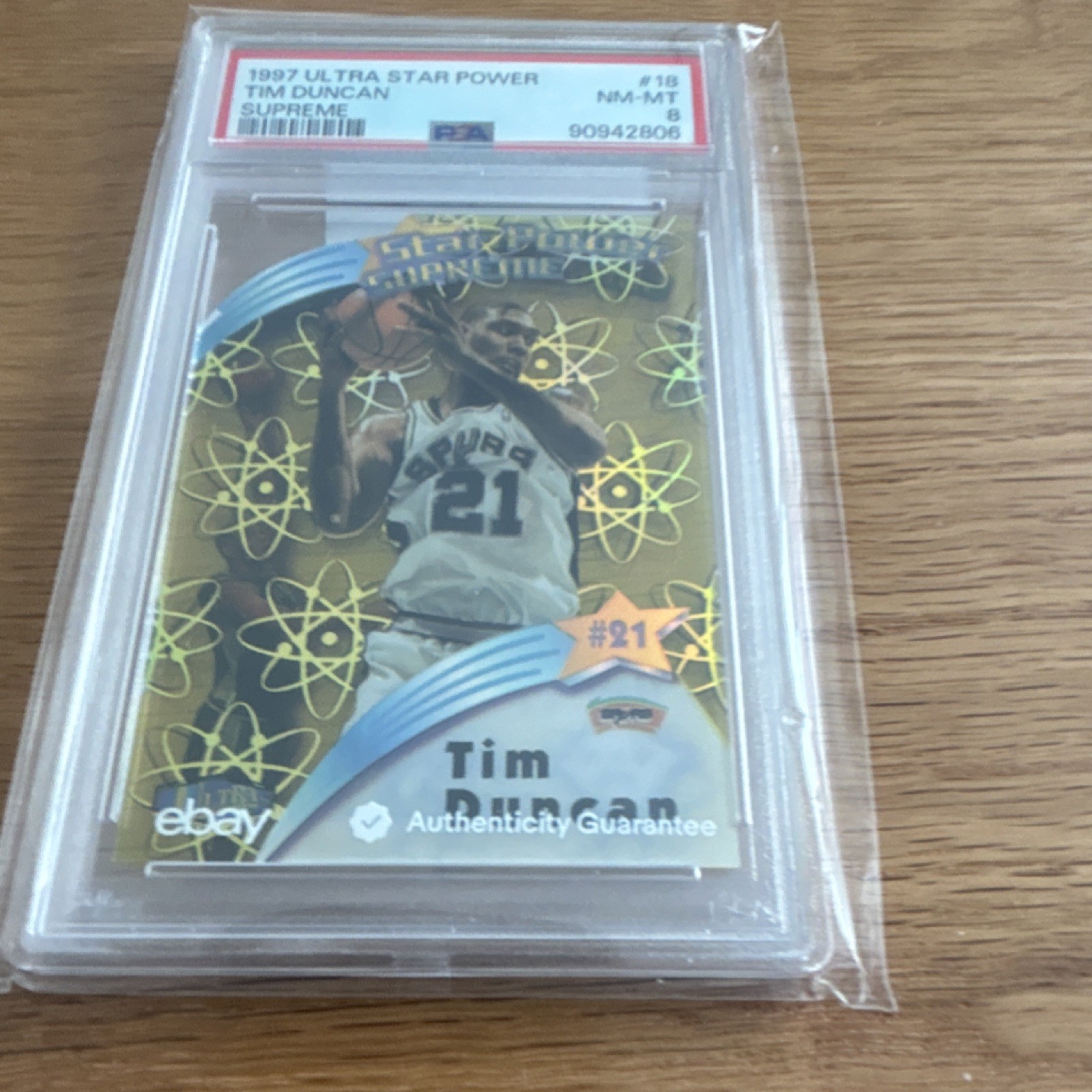 1997 Fleer Ultra Star Power Supreme Tim Duncan #18 SPS Die-Cut Rookie PSA 8